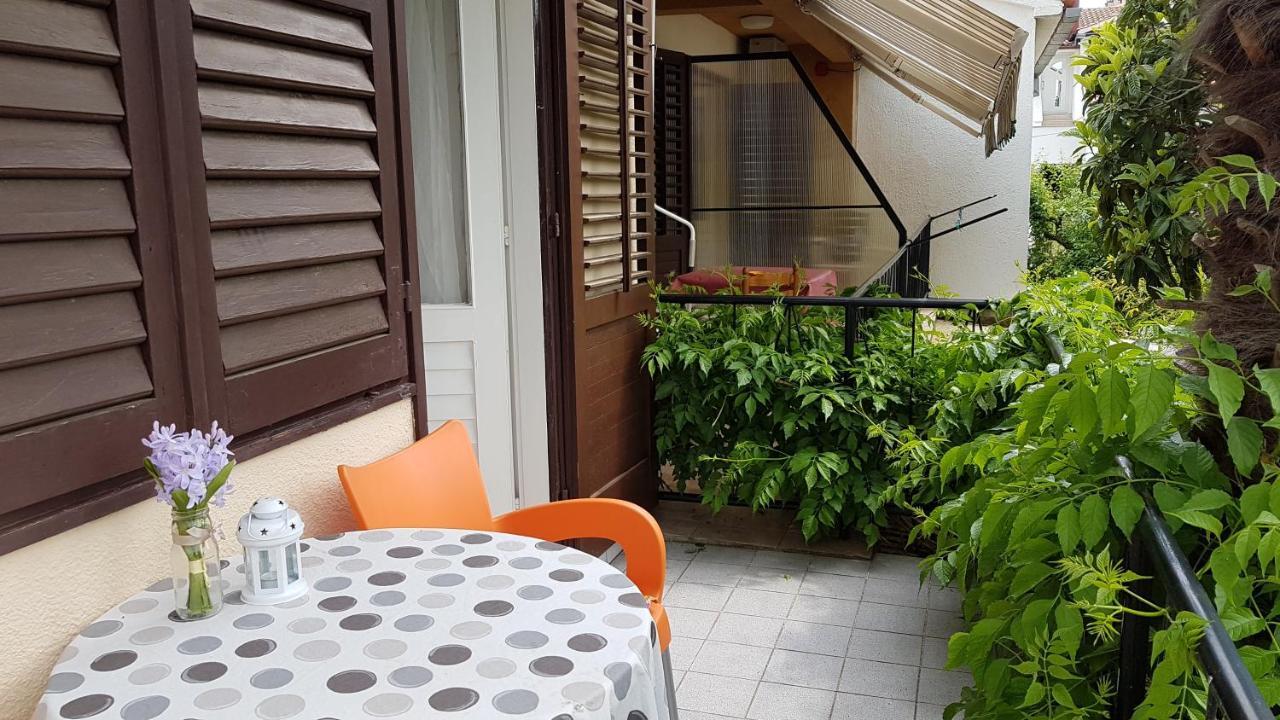 Accomodation Mirjana Rooms 포레치 외부 사진