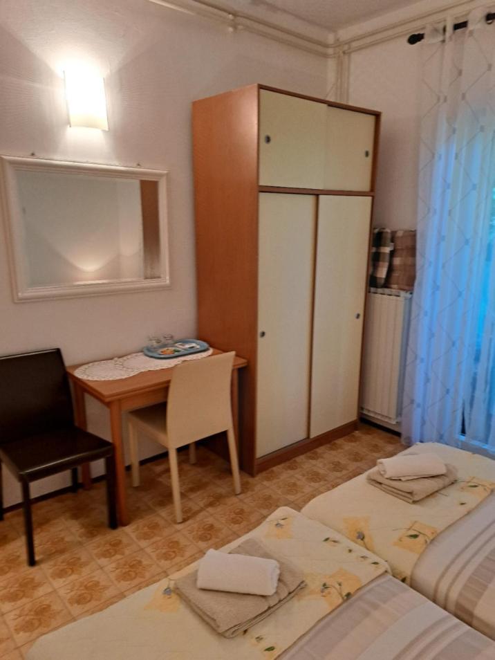 Accomodation Mirjana Rooms 포레치 외부 사진