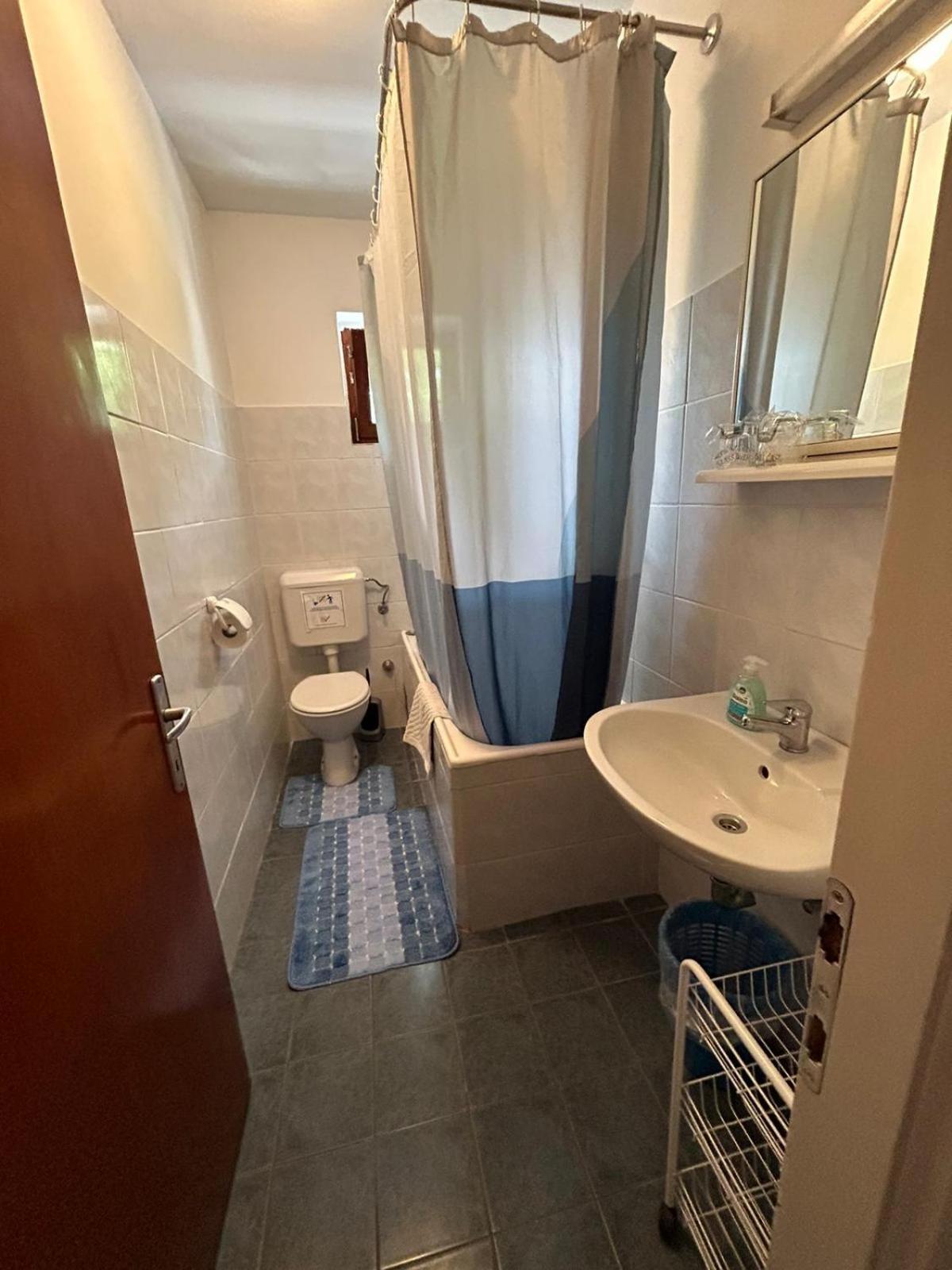Accomodation Mirjana Rooms 포레치 외부 사진