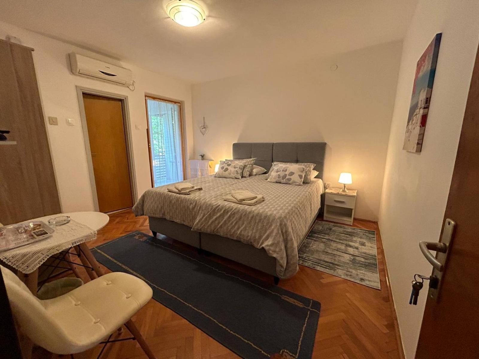 Accomodation Mirjana Rooms 포레치 외부 사진